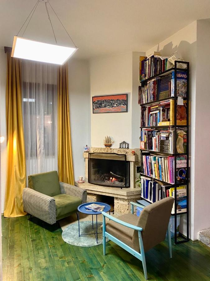 Apartments Rux De Luxe บาร์ ภายนอก รูปภาพ