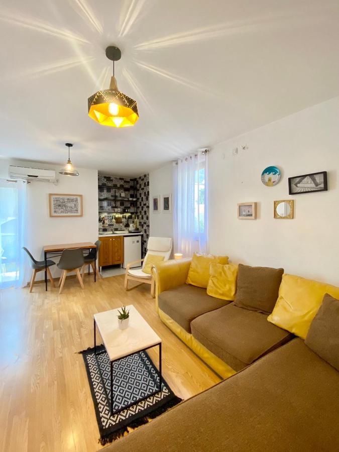 Apartments Rux De Luxe บาร์ ภายนอก รูปภาพ