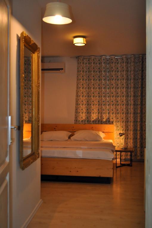 Apartments Rux De Luxe บาร์ ภายนอก รูปภาพ